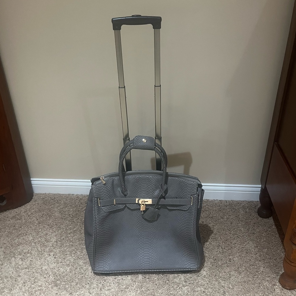KC JAGGER Luxury Travel Gray Rolling Croc-Embossed Texture PU Leather Bag Carry